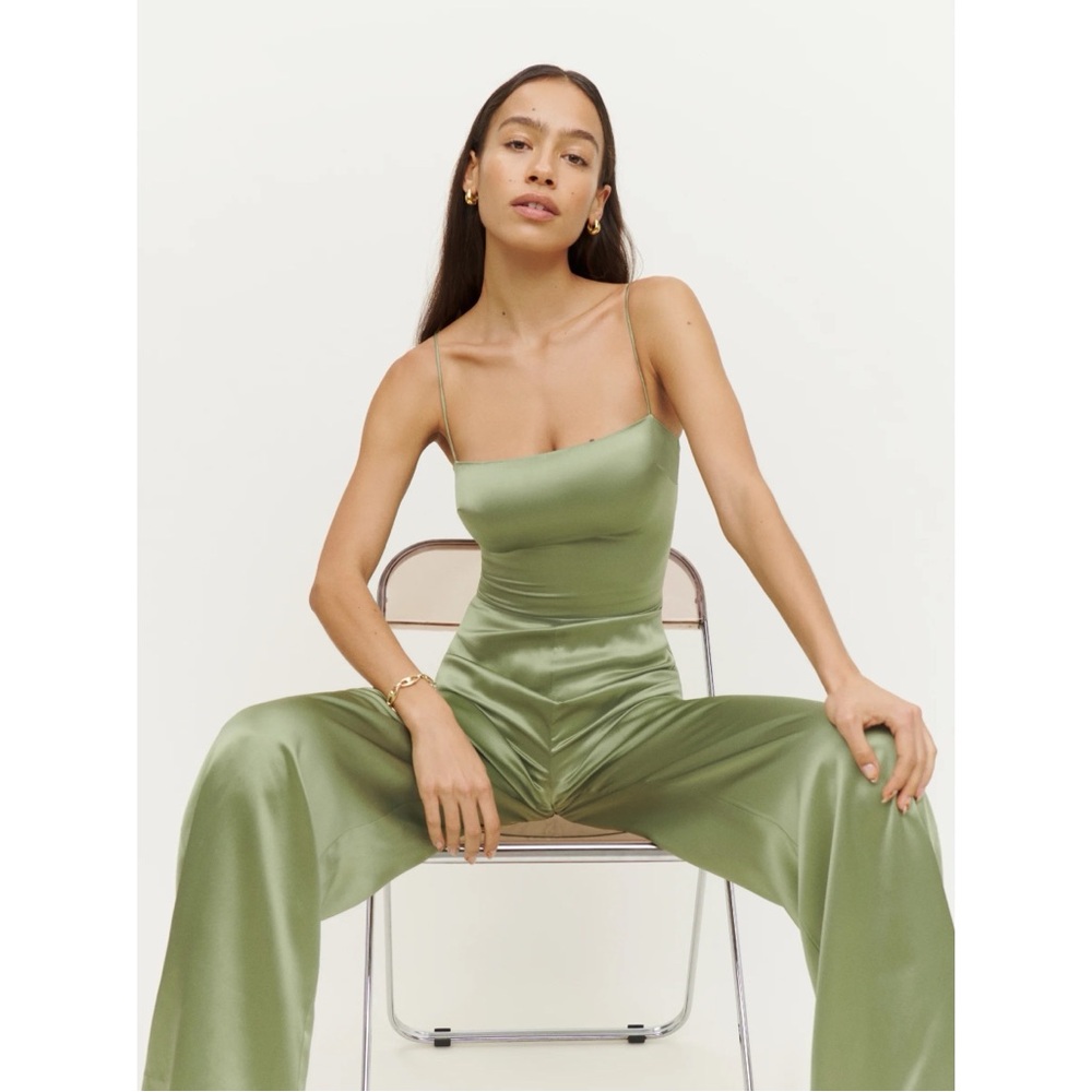 NWT Reformation Sage Silk‎ Jumpsuit in Artichoke - Picture 3 of 12